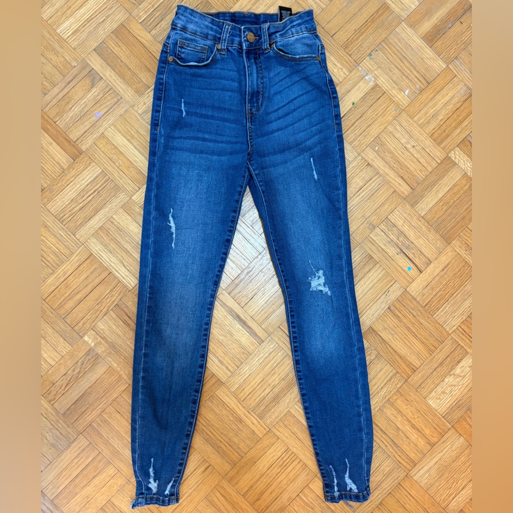 Kendall & Kylie High Rise Blue Jeans